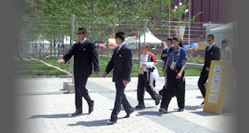 特勤隊(duì)員在大型活動中維持安全秩序